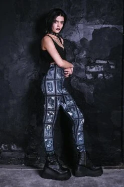 Black Tarot Leggings -Unique Clothing devil walking black tarot leggings