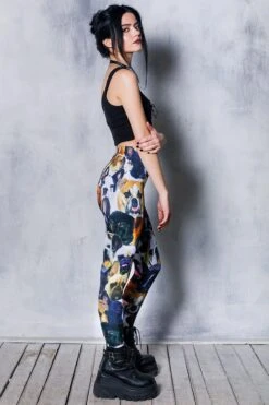 Bulldog Leggings -Unique Clothing devil walking bulldog leggings