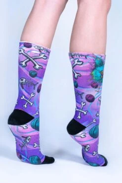 Smelly Cat Crew Socks -Unique Clothing smelly cat crew socks back view